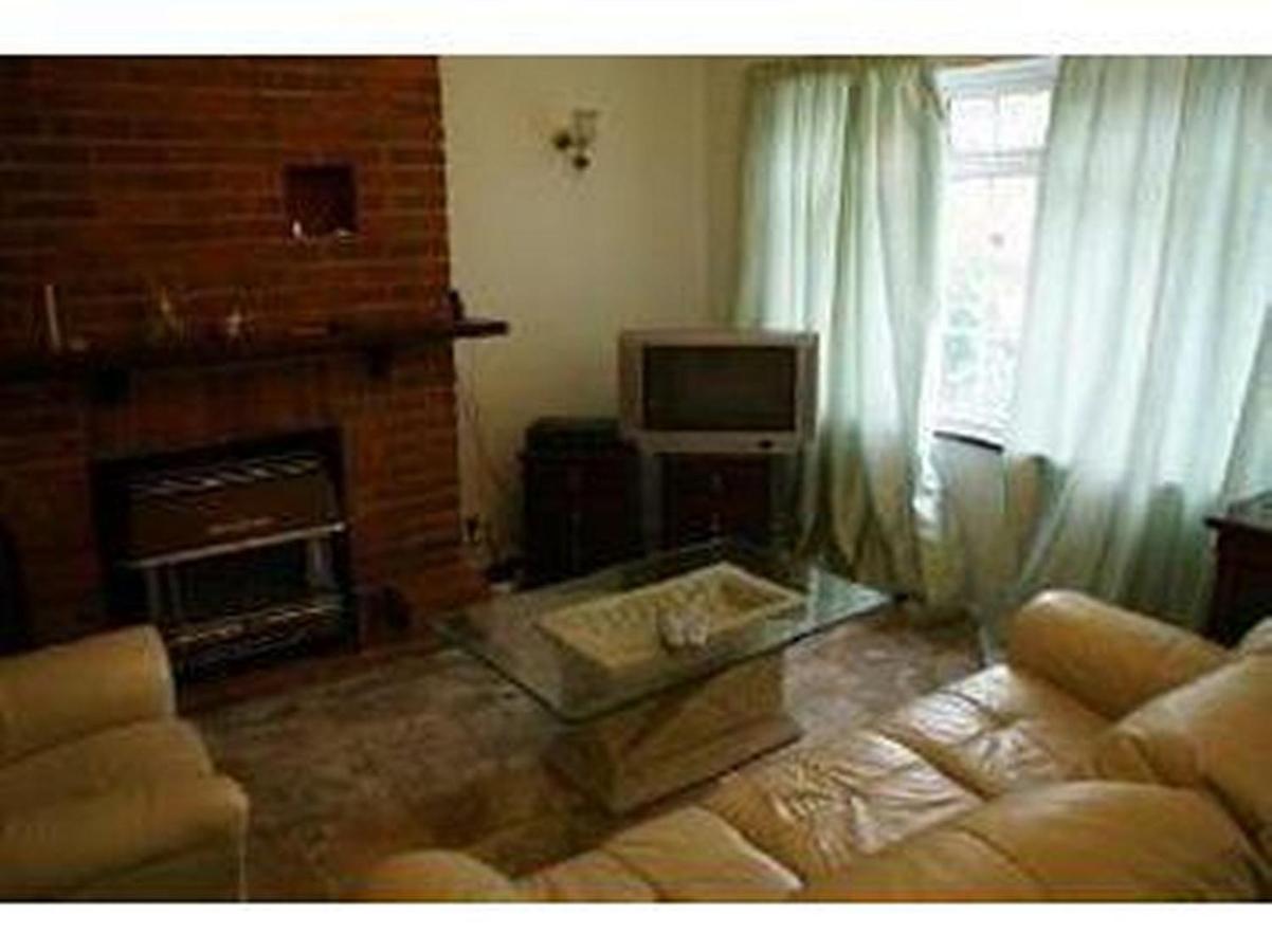London Heathrow Villa West Drayton  Luaran gambar
