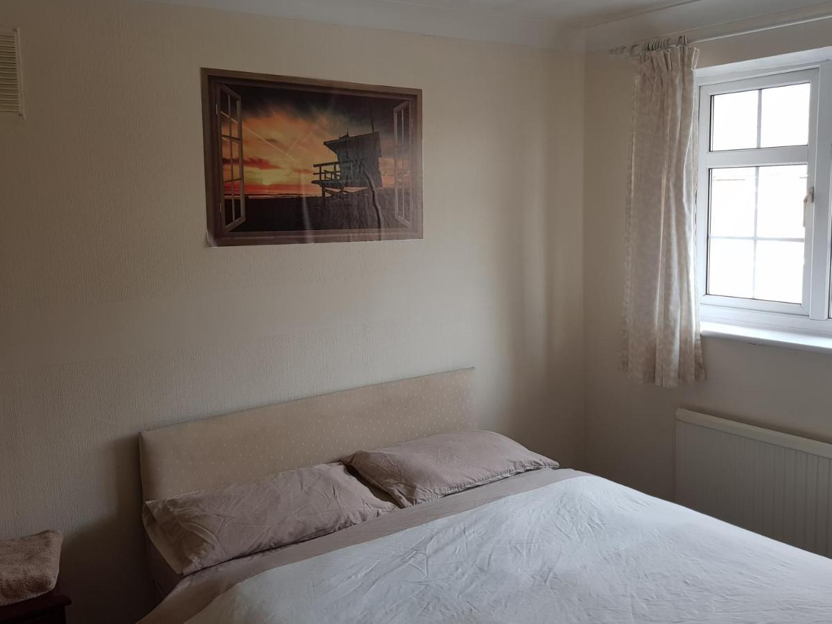 London Heathrow Villa West Drayton  Luaran gambar