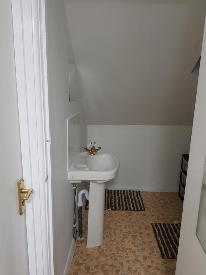 London Heathrow Villa West Drayton  Luaran gambar